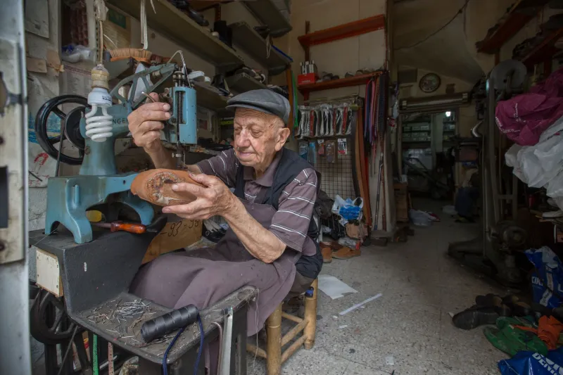 The Cobbler, the Repairman, and the Guy Who Fixed Your Watch: America's Lost Economy of Fixing Things